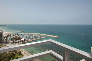 Hotel Hilton Tel Aviv Tel Aviv: Photo 