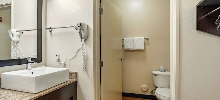 Hotel Red Roof Plus Tempe - Phoenix Airport Tempe (Az): Foto 