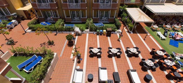 Hotel Apartamentos Compostela Beach Golf Club:  TENERIFE - CANARIAS