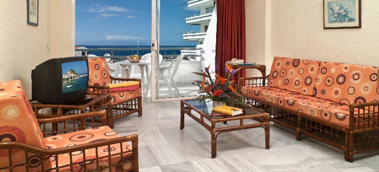 Hotel Club Atlantis:  TENERIFE - CANARY ISLANDS