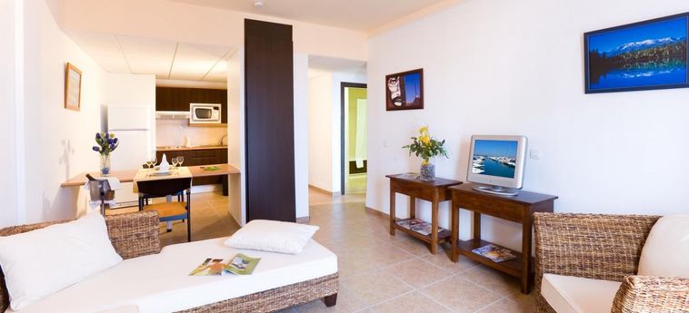 Hotel Apartamentos Gema Aguamarina Golf:  TENERIFE - CANARY ISLANDS