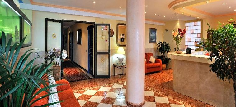 Hotel Globales Acuario:  TENERIFE - ILES CANARIES