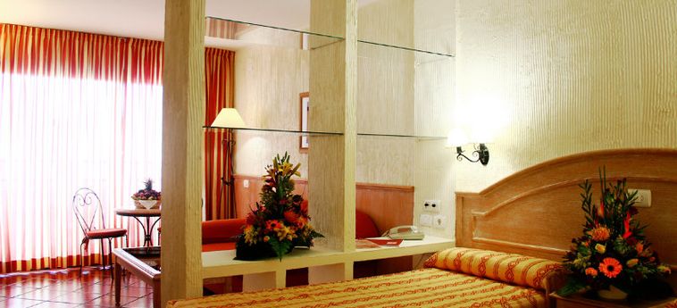 Hotel Apartamentos Masaru:  TENERIFE - ILES CANARIES