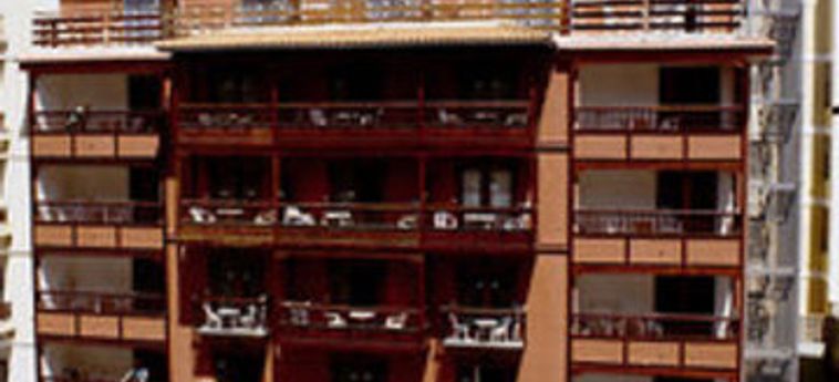 Hotel Apartamentos Park Plaza:  TENERIFE - ILES CANARIES