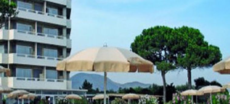 Hotel Torre Del Sole:  TERRACINA - LATINA