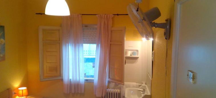 Hotel Hostal Lleida Terragona-Calafell: Foto 