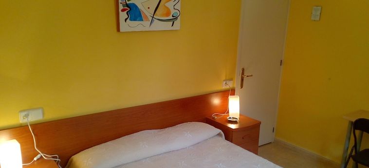 Hotel Hostal Lleida Terragona-Calafell: Foto 