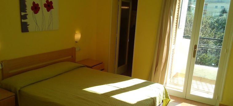Hotel Hostal Lleida Terragona-Calafell: Photo 