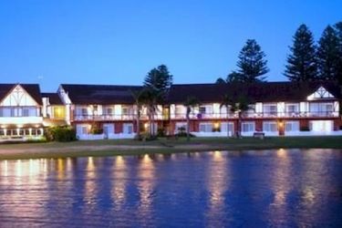 Hotel Clan Lakeside Lodge Terrigal:  TERRIGAL - NEW SOUTH WALES