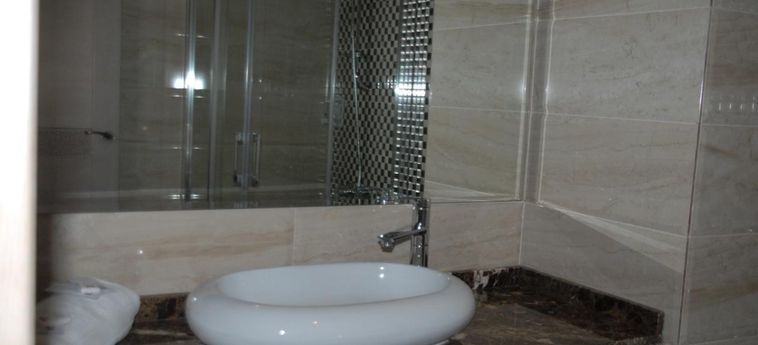 Hotel A 44:  TETOUAN