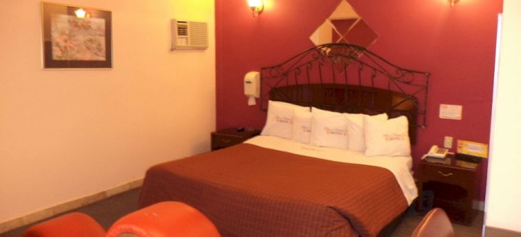 Hotel Villas De Santiago Inn:  TIJUANA