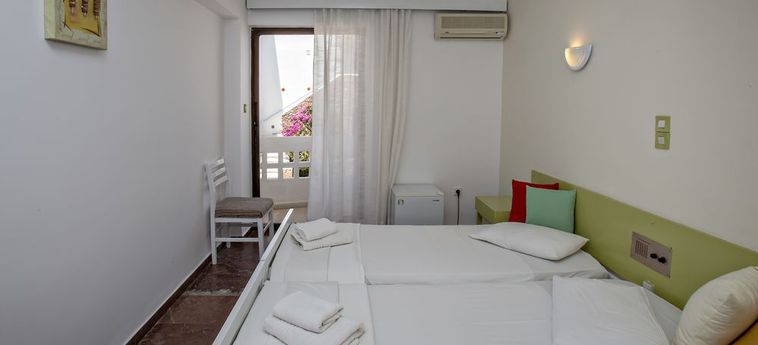 Hotel Aeolos Bay:  TINOS
