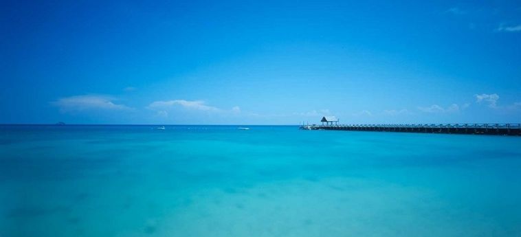 Hotel Tunamaya Beach & Spa Resort:  TIOMAN ISLAND