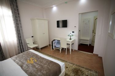 Hotel Boutique Las:  TIRANA