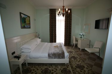 Hotel Boutique Las:  TIRANA