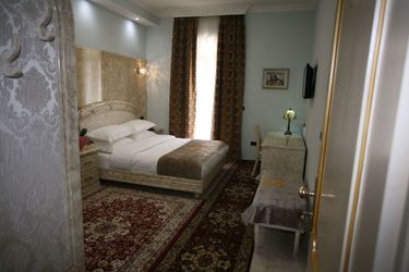 Hotel Boutique Las:  TIRANA