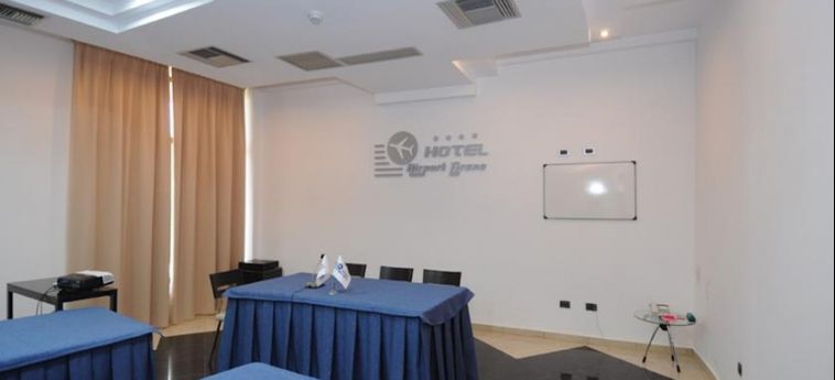 Airport Hotel Tirana Tirana: Foto 