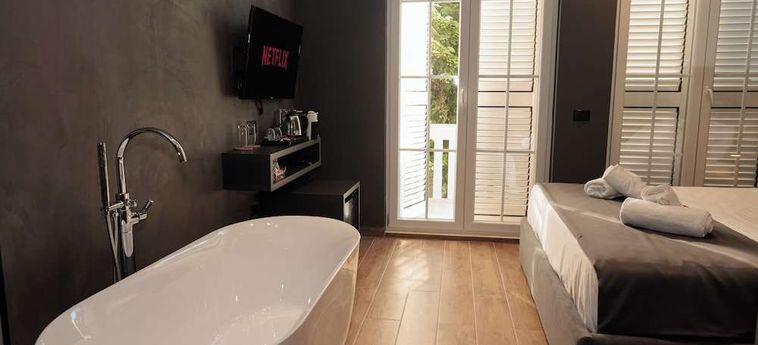 Hotel By Bel Ami Tirana: Foto 