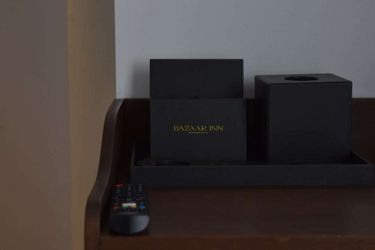Bazaar Inn Hotel:  TIRANA