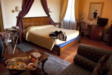 Hotel Bramante:  TODI - PERUGIA