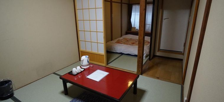Hotel Ryokan Katsutaro:  TOKYO
