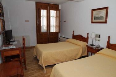 Hotel Santa Isabel:  TOLEDO