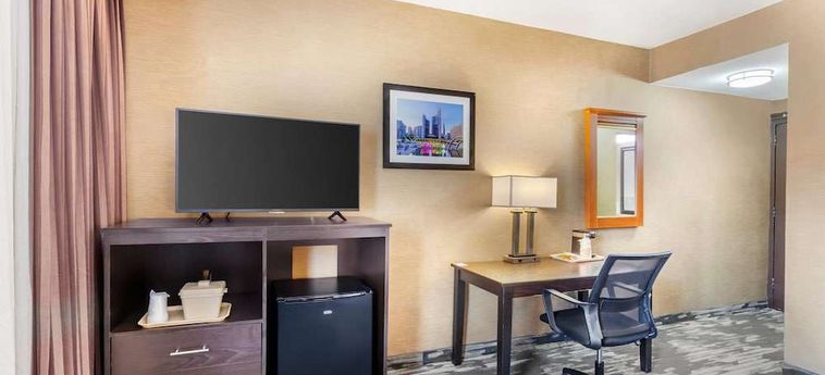Hotel Quality Inn Toronto Airport:  TORONTO