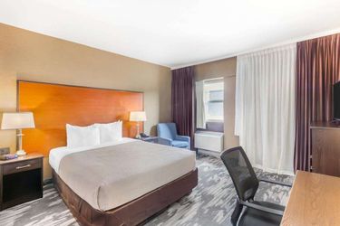 Hotel Quality Inn Toronto Airport:  TORONTO