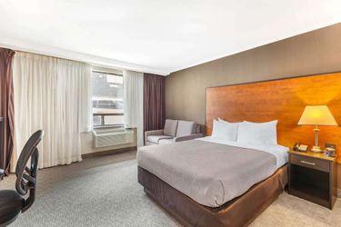 Hotel Quality Inn Toronto Airport:  TORONTO