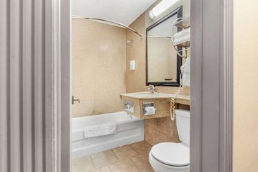 Hotel Quality Inn Toronto Airport:  TORONTO