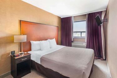 Hotel Quality Inn Toronto Airport:  TORONTO