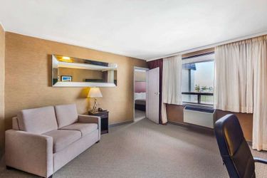 Hotel Quality Inn Toronto Airport:  TORONTO