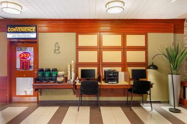 Hotel Quality Inn Toronto Airport:  TORONTO