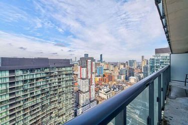 Hotel Velvet Stays – Entertainment District Toronto: Photo 