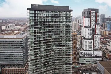Hotel Velvet Stays – Entertainment District Toronto: Photo 