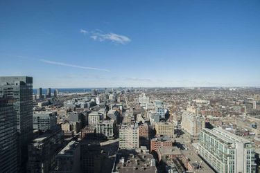 Hotel Velvet Stays – Entertainment District Toronto: Photo 