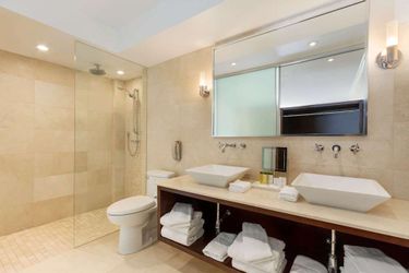 Doubletree By Hilton Hotel Toronto Downtown Toronto: Photo 
