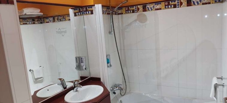 Hotel Torresport Spa  Torrelavega: Foto 