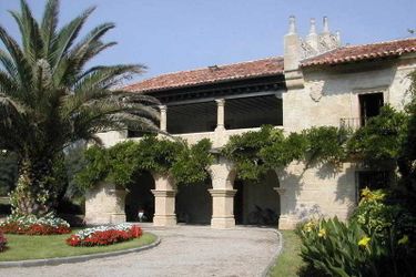 Hotel Palacio De Caranceja:  TORRELAVEGA