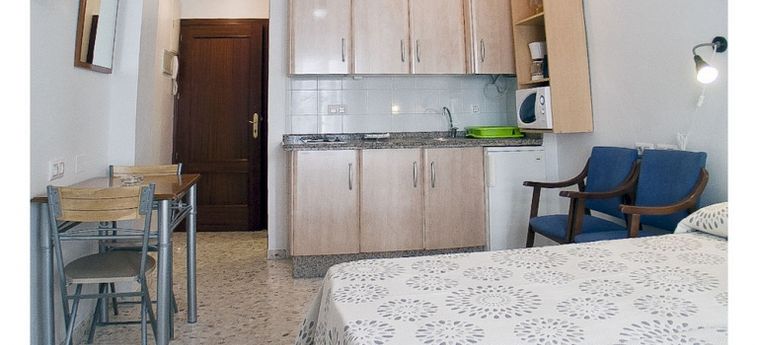 Hotel Apartamentos Candisol:  TORREMOLINOS - COSTA DEL SOL