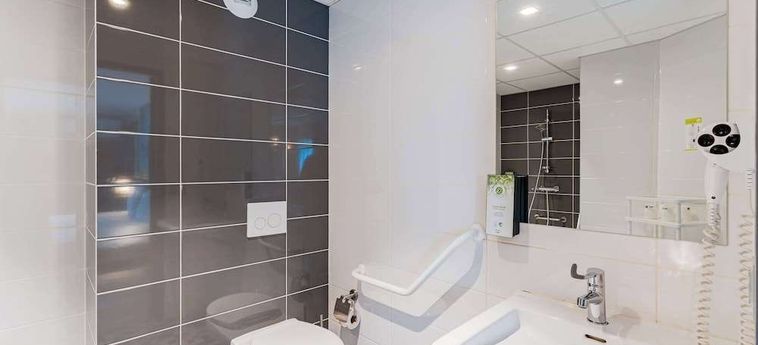 Hotel Kyriad Direct Tours Sud - Chambray Les Tours Tours : Photo 