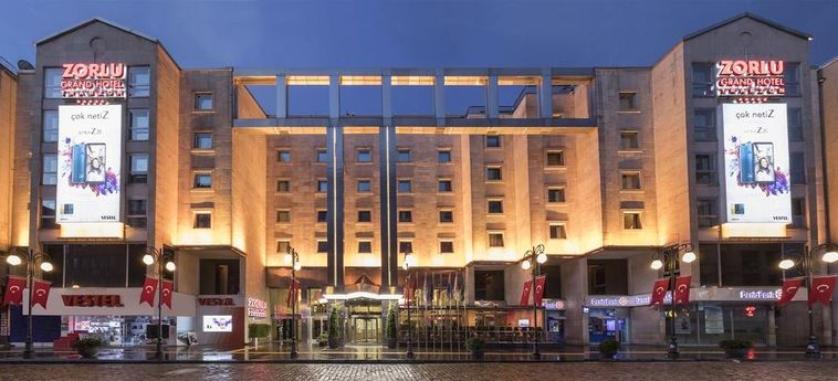 Hotel Zorlu Grand:  TRABZON