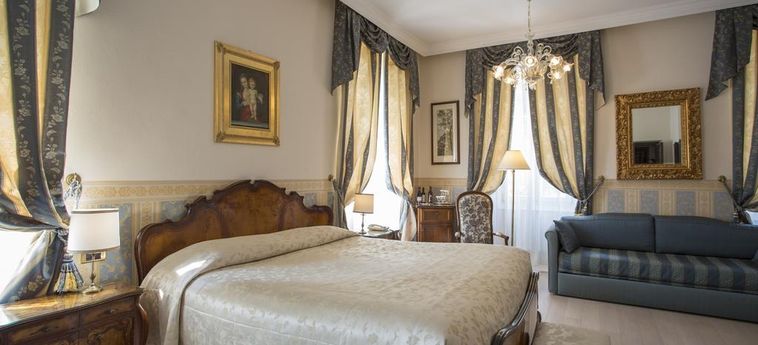 Hotel Villa Madruzzo:  TRENTE