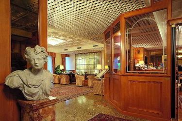 Hotel Greif Maria Theresia:  TRIESTE