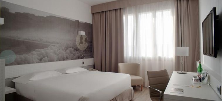 Hotel Nh Trieste:  TRIESTE
