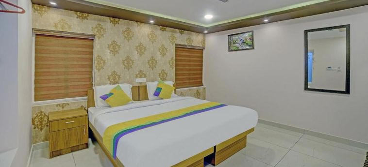Hotel Treebo Trip Majestic Inn Thampanoor Trivandrum: Foto 