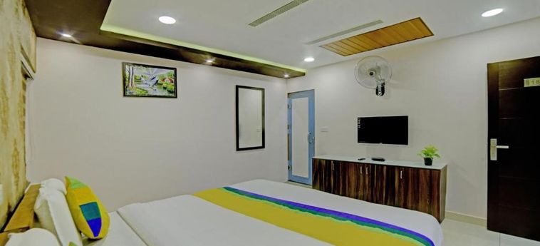 Hotel Treebo Trip Majestic Inn Thampanoor:  TRIVANDRUM