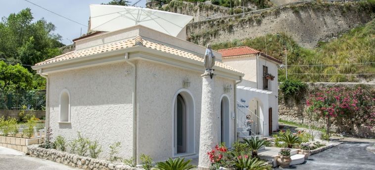 Hotel Residenza A Due Passi Dal Mare:  TROPEA - VIBO VALENTIA