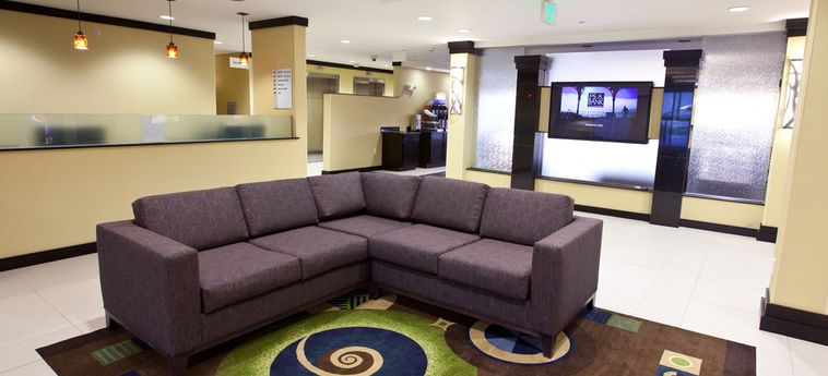 HOLIDAY INN EXPRESS HOTEL & SUITES DETROIT NORTH TROY 2 Stelle