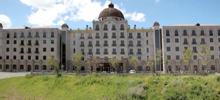Golden Palace Hotel Resort And Spa:  TSAGHKADZOR